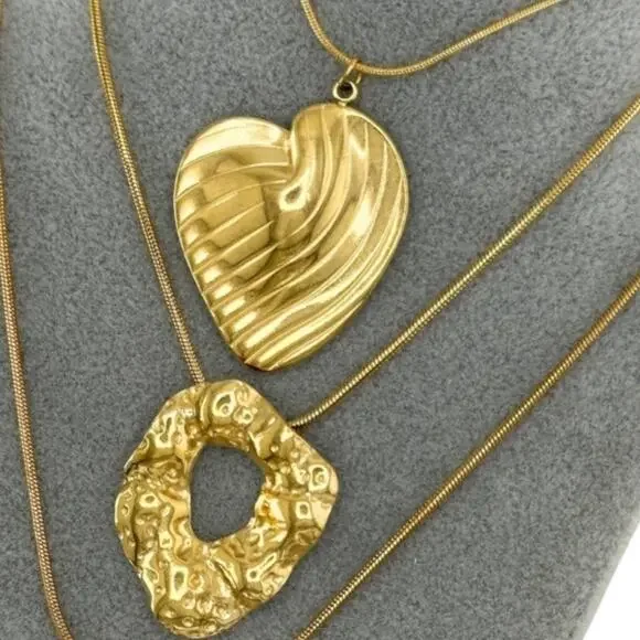 Heart Love Stripe Textured Pendant 18K Gold Plated Necklace Waterproof New